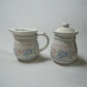 Vintage Unbranded Sugar and Creamer Set